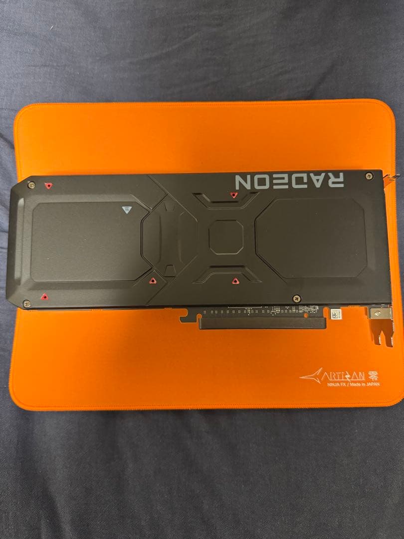 AMD RADEON RX7800XT リファレンスモデル グラフィックボード