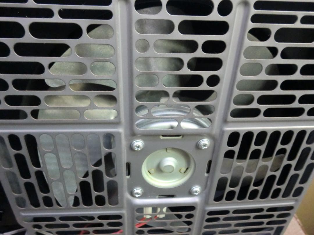 【中古品】ダイニチ 石油ファンヒーター FW-KS4718SGX リモコン付き