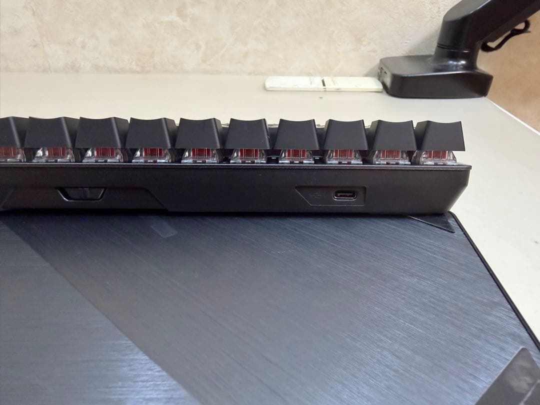 ASUS M602 ROG FALCHION ACE／NXRD／BLKキーボード