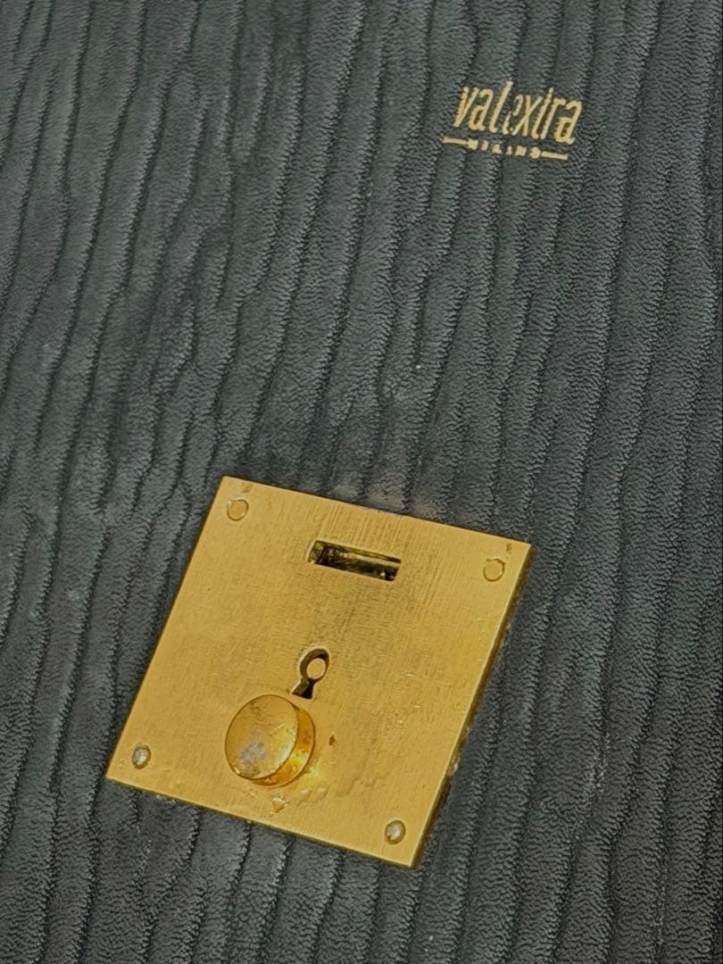 u*8様 Valextra ヴァレクストラ 黒ブリーフケース ビンテージ イタリ