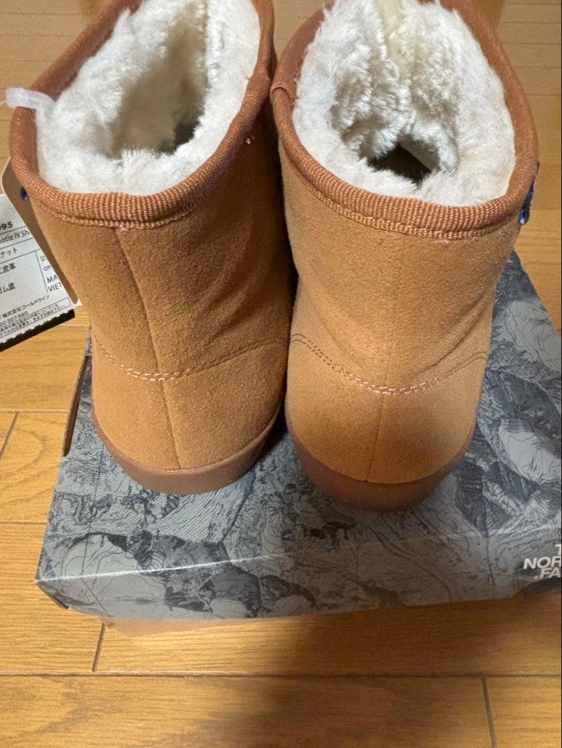 ノースフェイス　ウィンターキャンプブーティ ショート