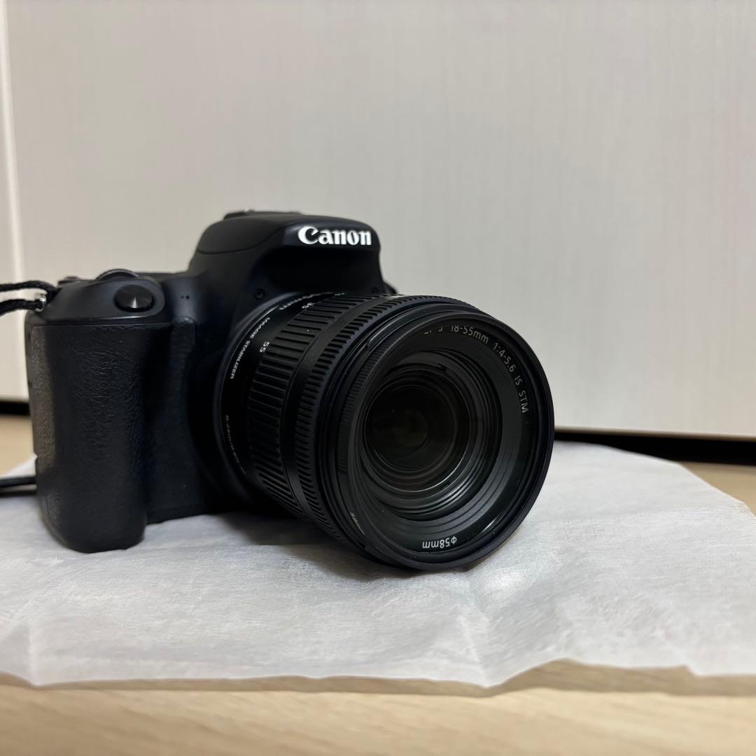 Canon EOS Kiss X9 ズームレンズキット　一眼レフ