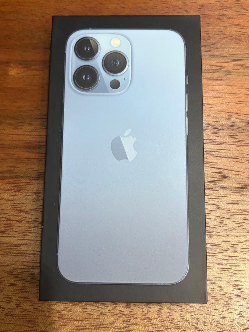 海外版 iPhone 13 pro 128GB 本体 バッテリー77%