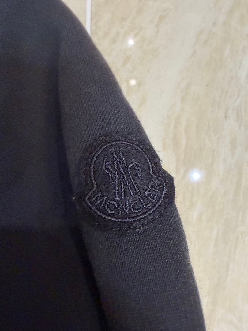 MONCLER ブラック スウェット Mサイズ