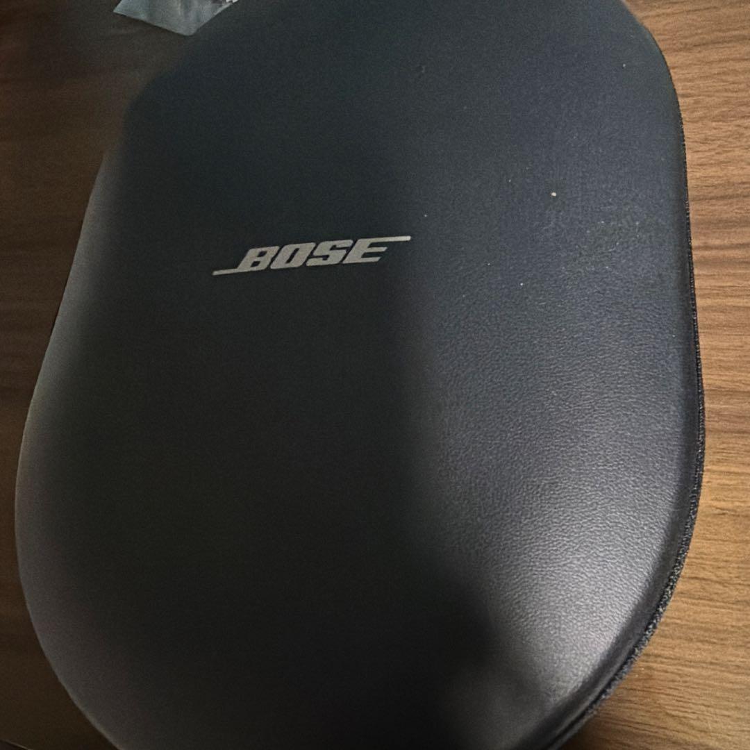 Bose ワイヤレスヘッドホン ハードケース付き