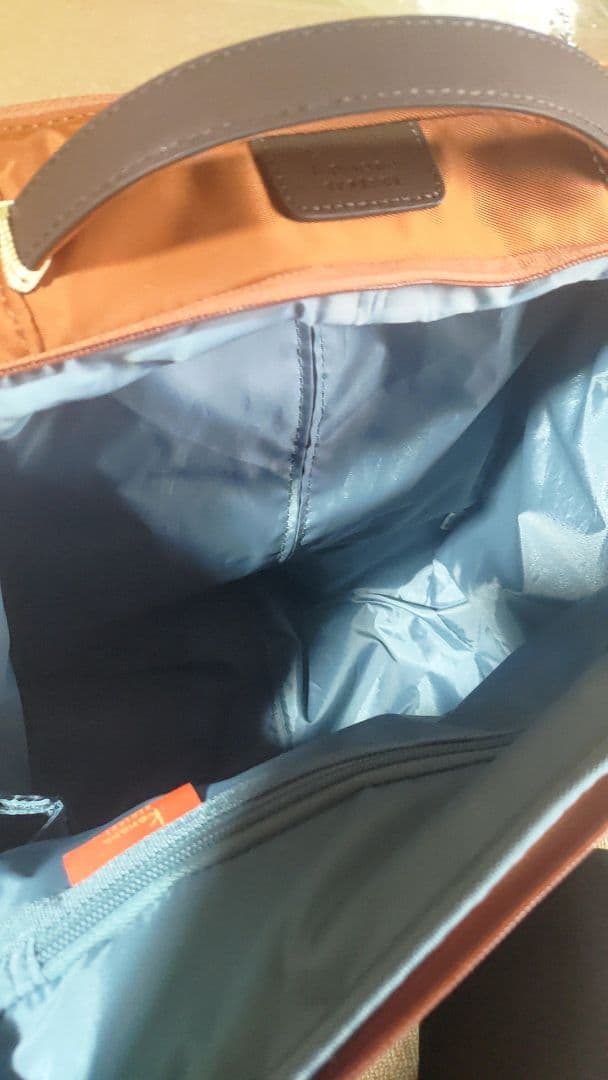 カナナ プロジェクト キャリーバッグ 静音キャスター搭載　24L　機内持ち込み