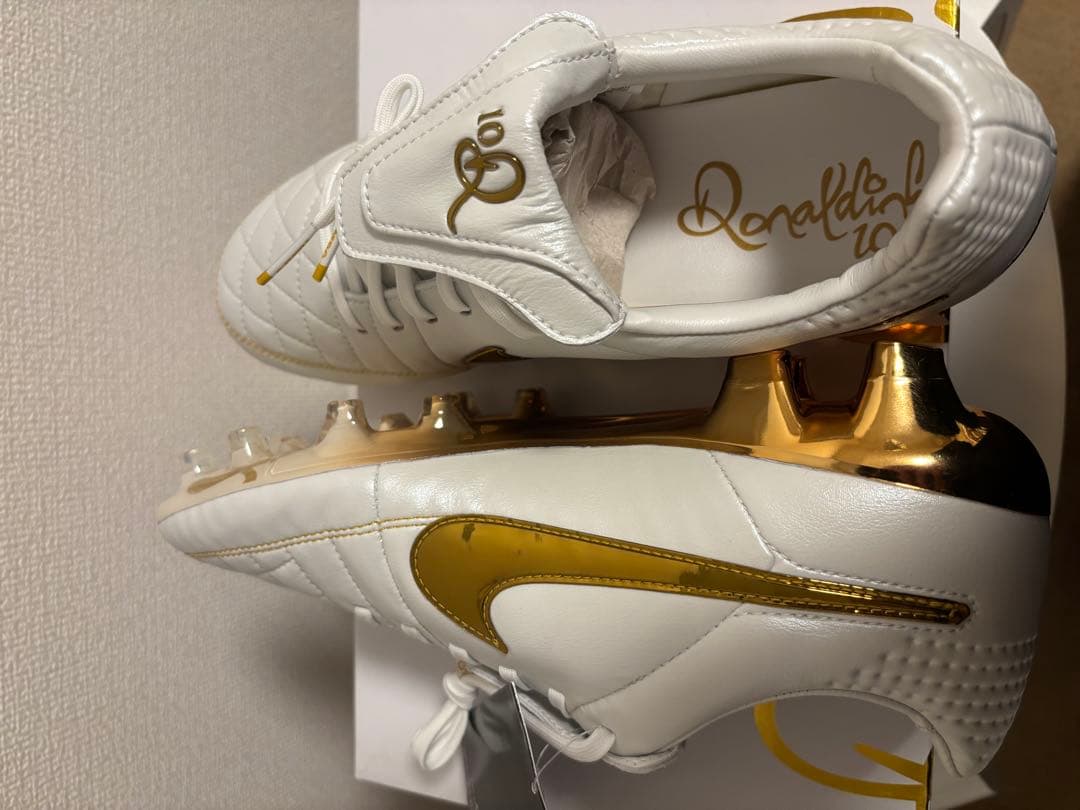 Ronaldinho×NikeTiempoLegend FG26cm