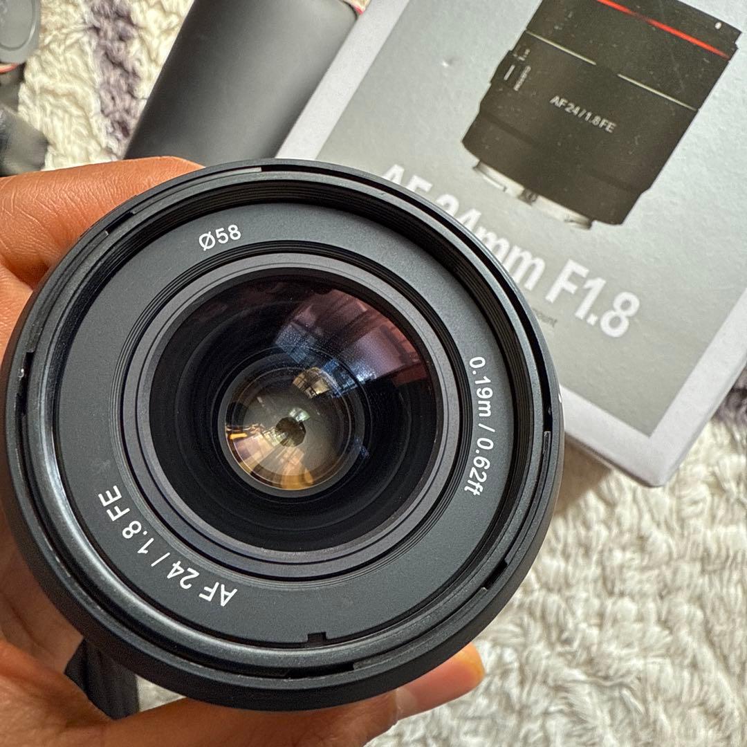 SAMYANG AF 24mm F1.8 レンズ