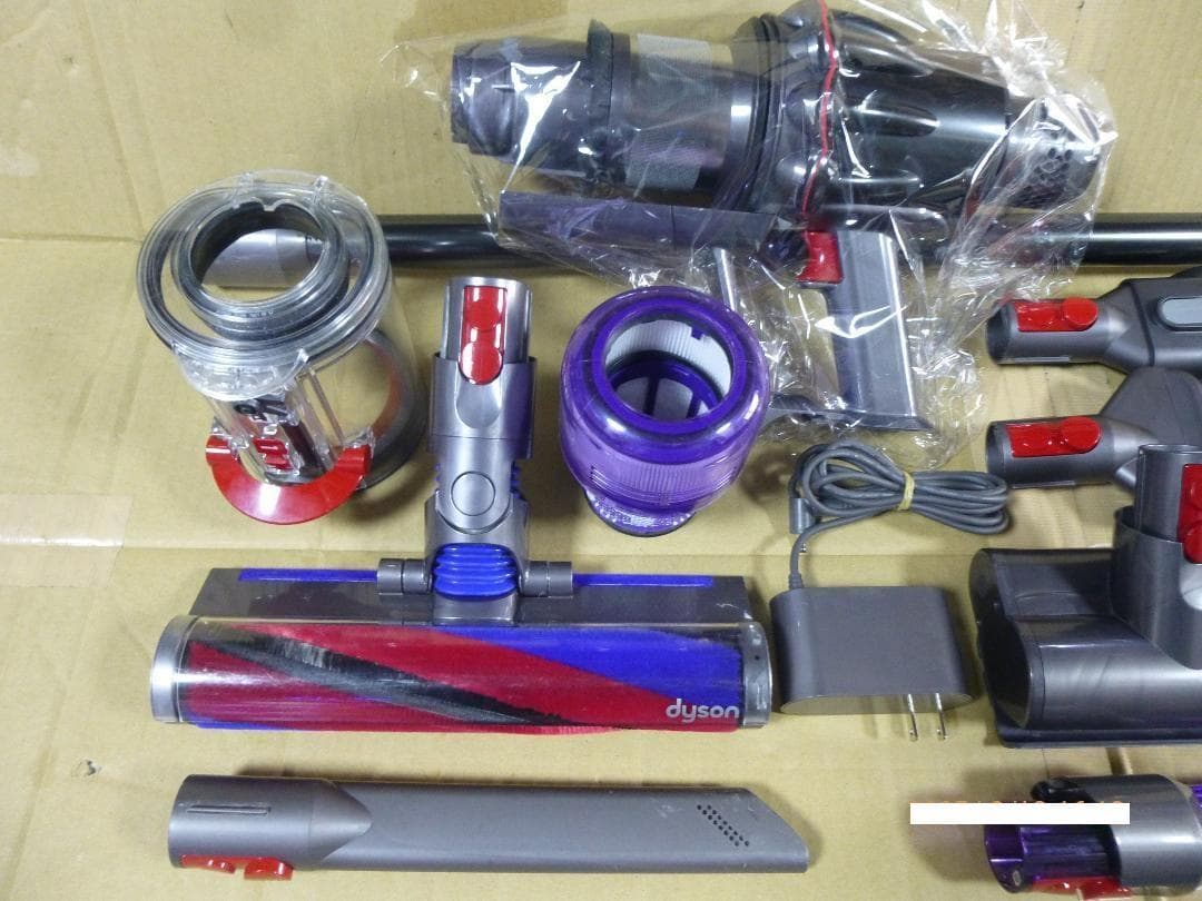 超激安　ダイソンSV18新品ボディ本体とフロアドック付属　エコ約51分