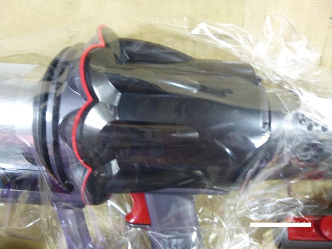 超激安　ダイソンSV18新品ボディ本体とフロアドック付属　エコ約51分