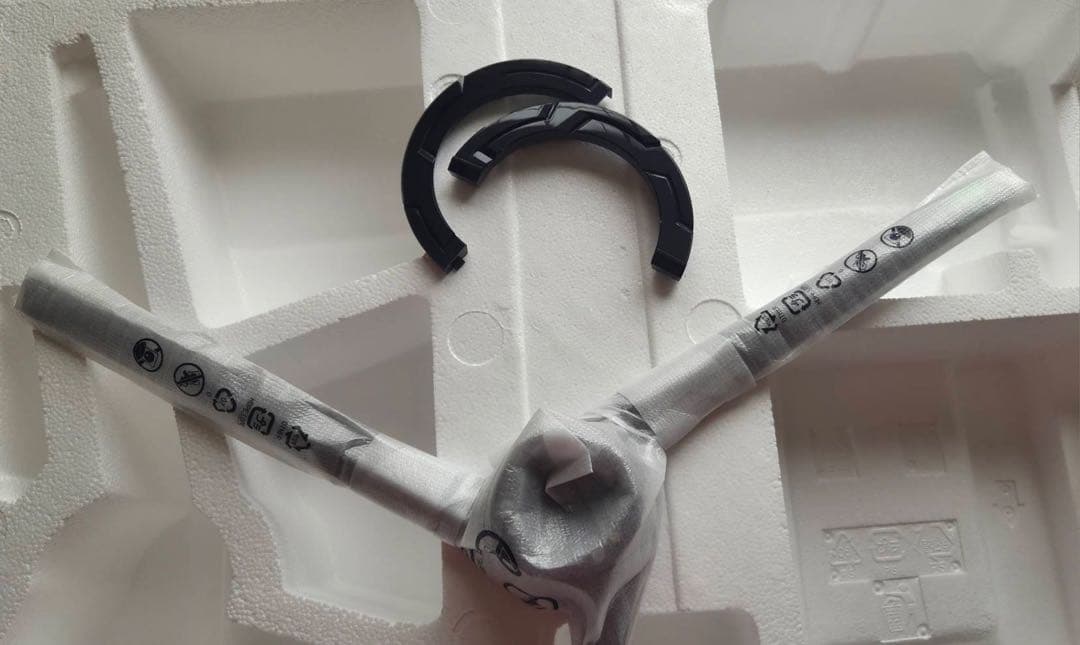 ASUS ゲーミングモニター ROG PG32UQ 32インチ 4K 144Hz