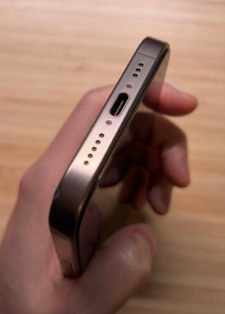 【北米版】iPhone16Pro256GB