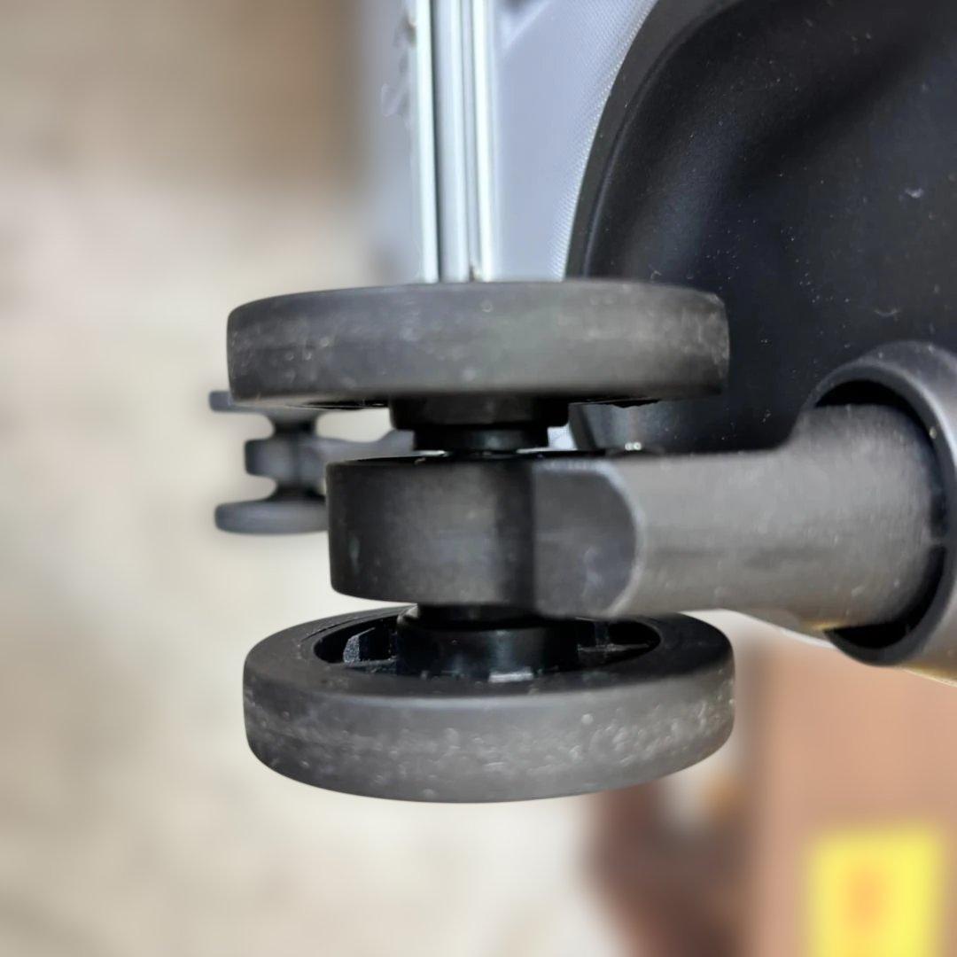 ◇ シルバースイスミリタリー Cタイプ 64L SM-C624 スーツケース