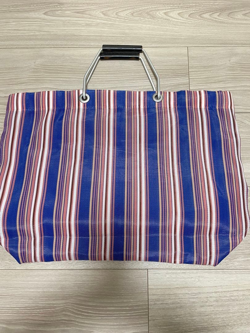 【MARNI】フラワーカフェ限定 ストライプ ナイロン トートバッグ(ブルー)