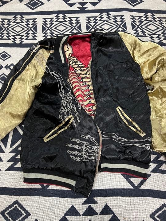 抱き髑髏のスカジャン　箱5