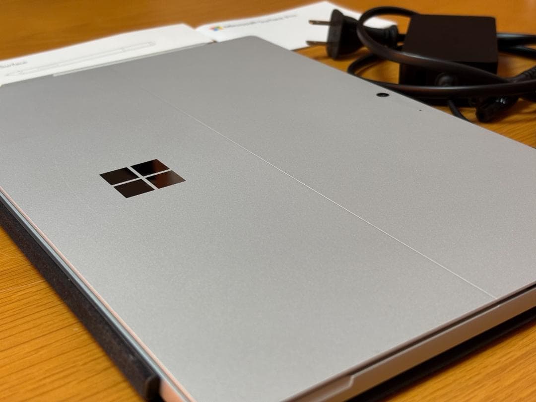 Windowsタブレット本体 Microsoft Surface Pro7 i5 / 8GB / 256GB