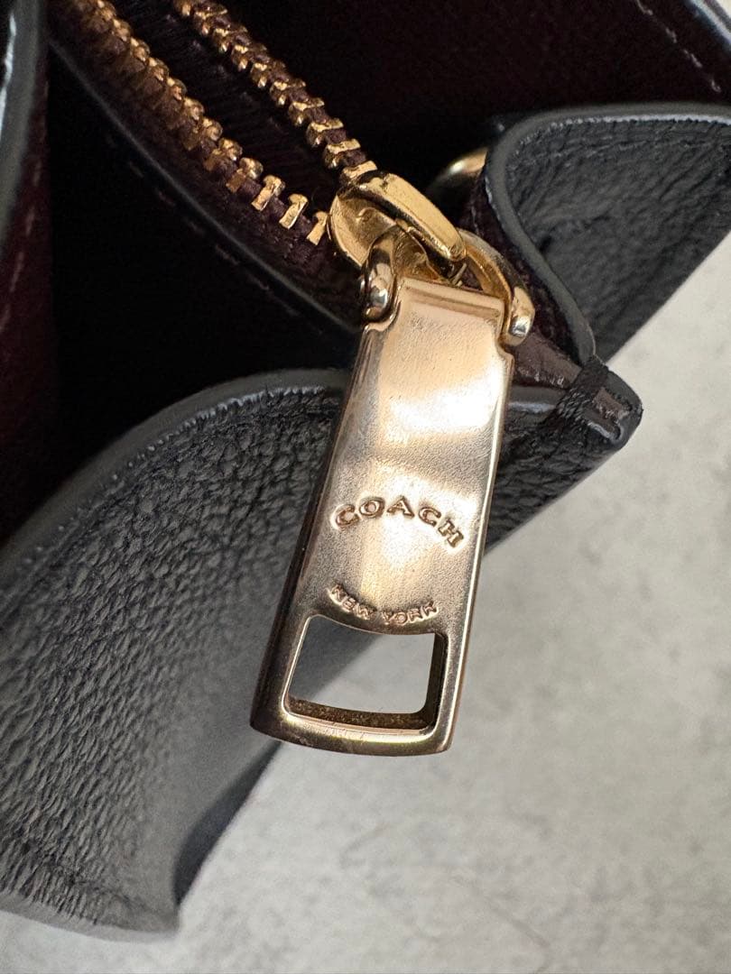 美品 COACH ブラック ハンドバッグ