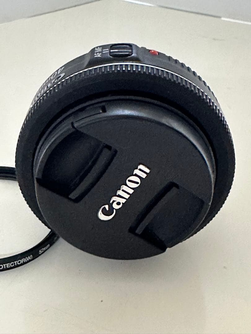 Canon EF 40mm F2.8 STM パンケーキレンズ