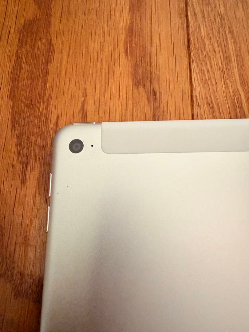 超美品☆iPad Air2 Wi-Fi+Cellular simフリー　32GB