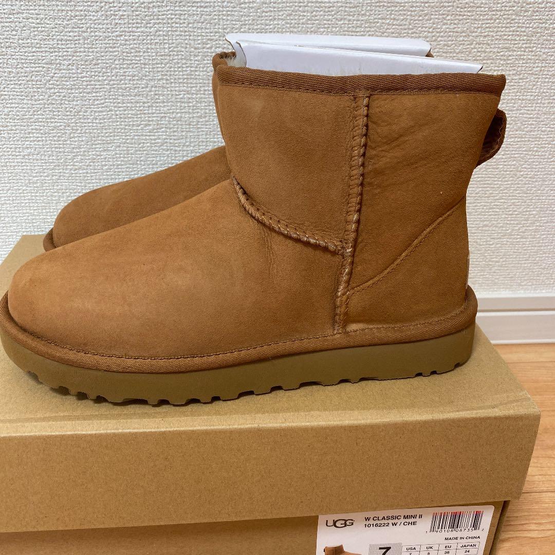 UGG アグ ムートンブーツ　ugg アグ Classic Mini II