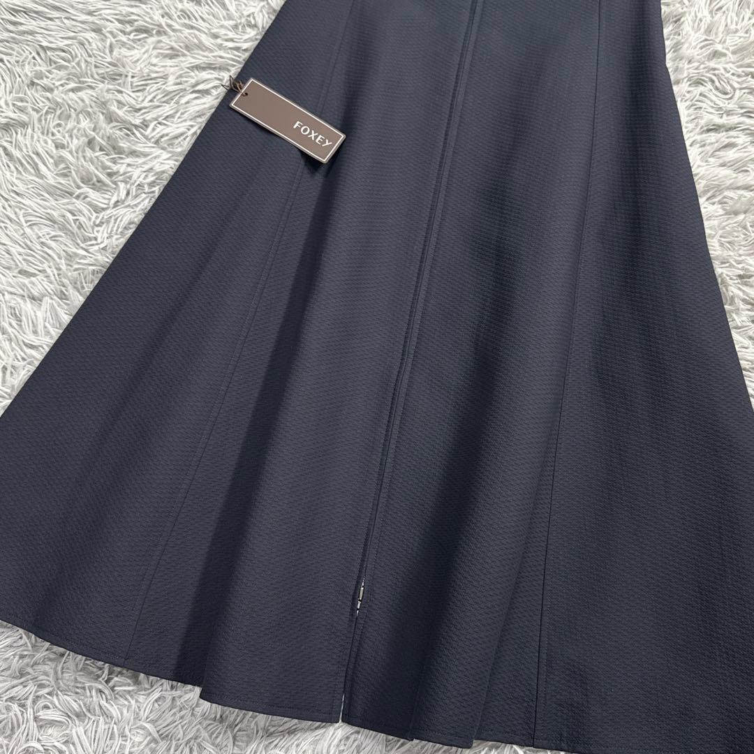 未使用級✨’22年 フォクシー13万 Pippaドレス ジレ ジップ フード