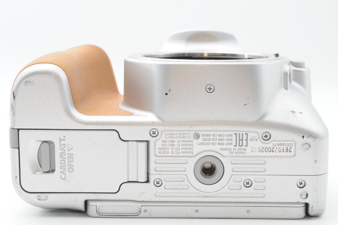 ☆新品クラス⑥☆大SALE☆ Canon EOS Kiss x9 ダブルレンズ