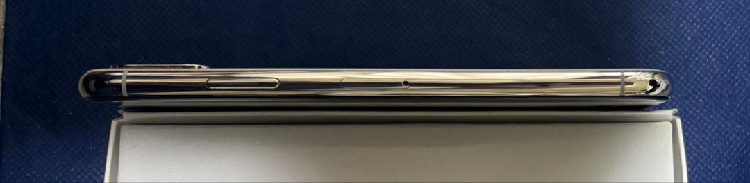 iPhone XS 256G シルバー フィルム、ケース付