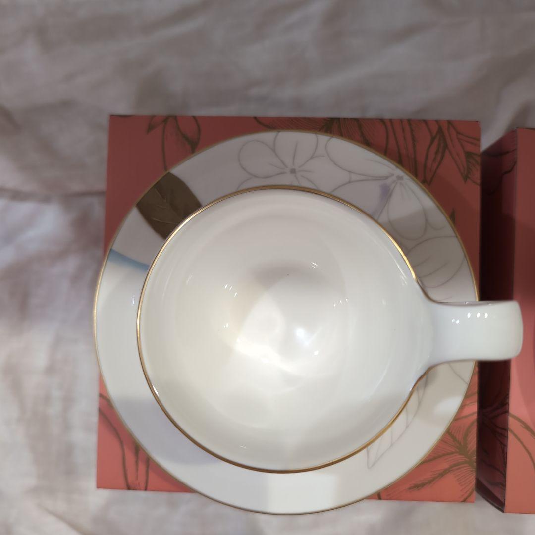 ロイヤルコペンハーゲン　フローラ　カップアンドソーサー