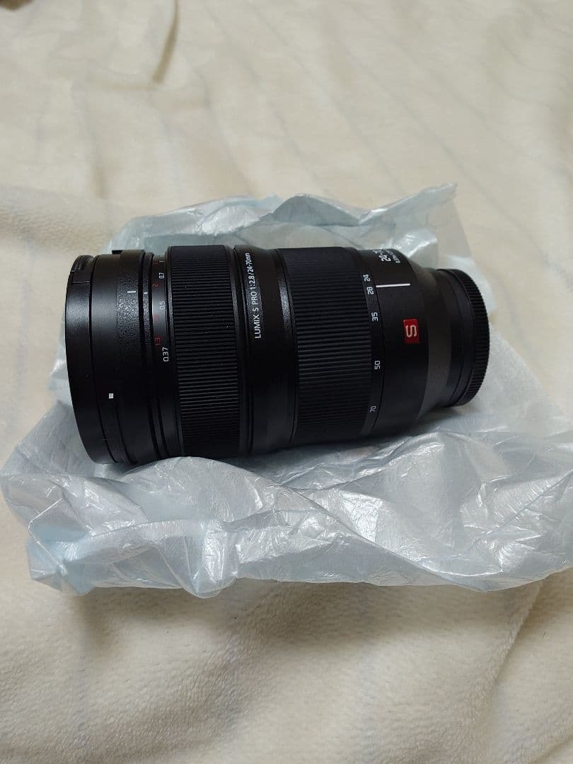 LUMIX 24-70 F2.8 ズームレンズ