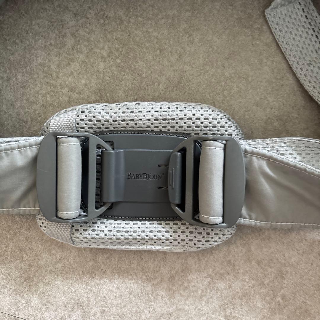 グレー 抱っこ紐　ベビービョルン　ハーモニー