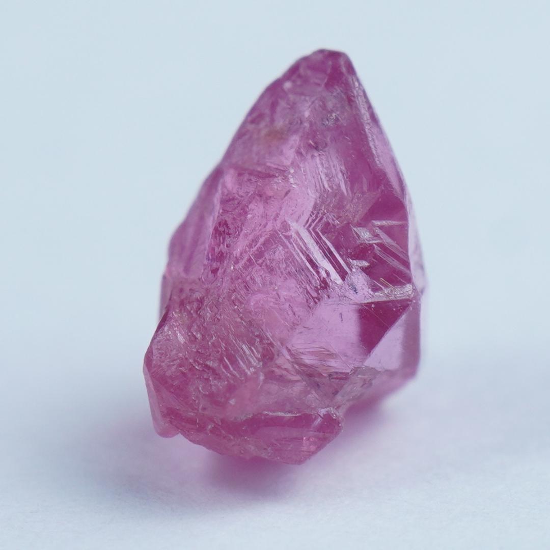 ウインザサファイア　結晶　タンザニア産