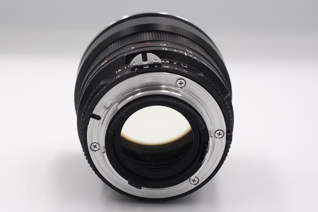 かず）【中古】Carl Zeiss Planar 85mm F1.4 ZF
