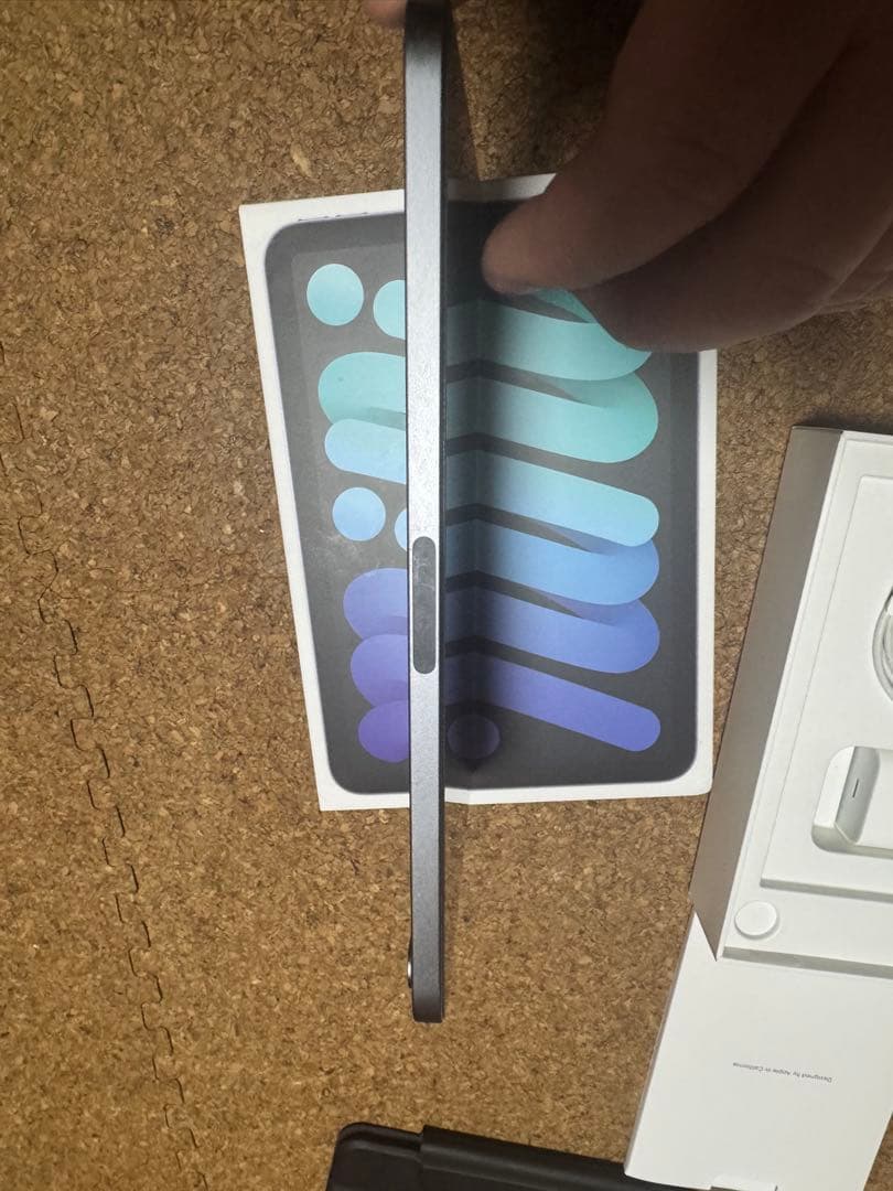 送料込み美品iPad miniWi-Fi 64GBスペースグレイ