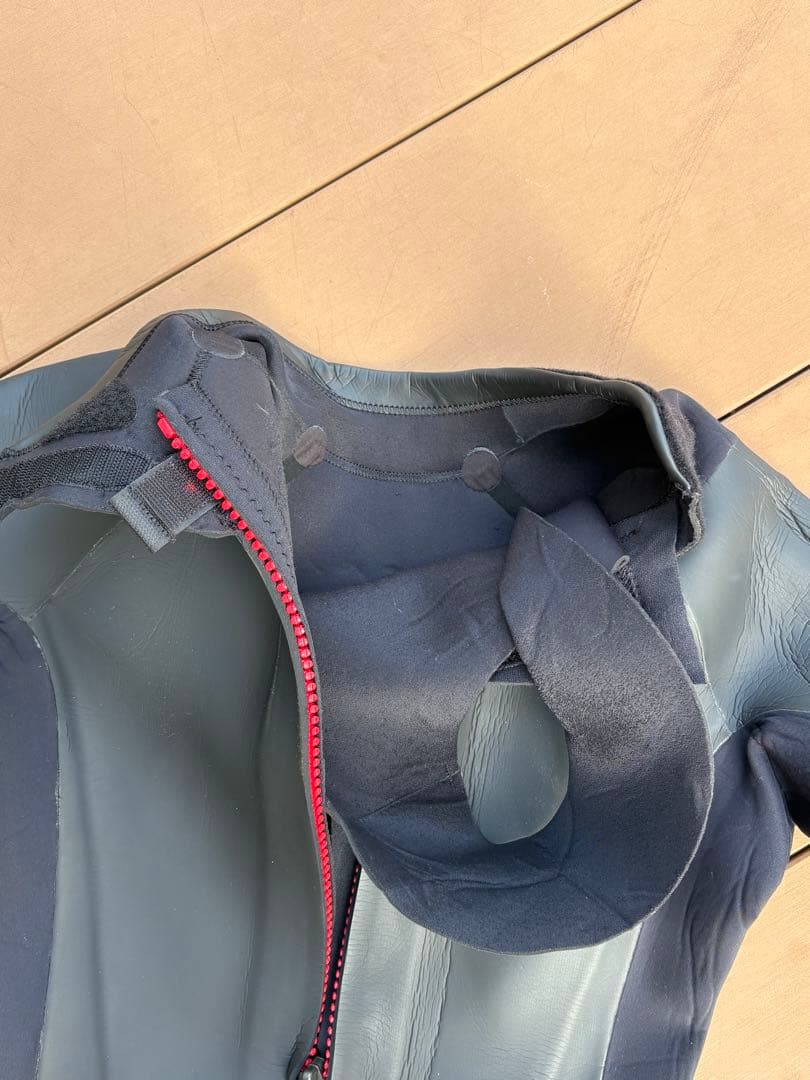 ADELIO wetsuitフルスーツ