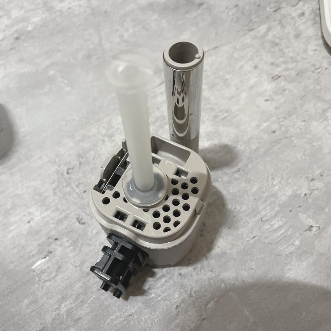 Nespresso ラティシマ・ワン F111 コーヒーメーカー ネスプレッソ