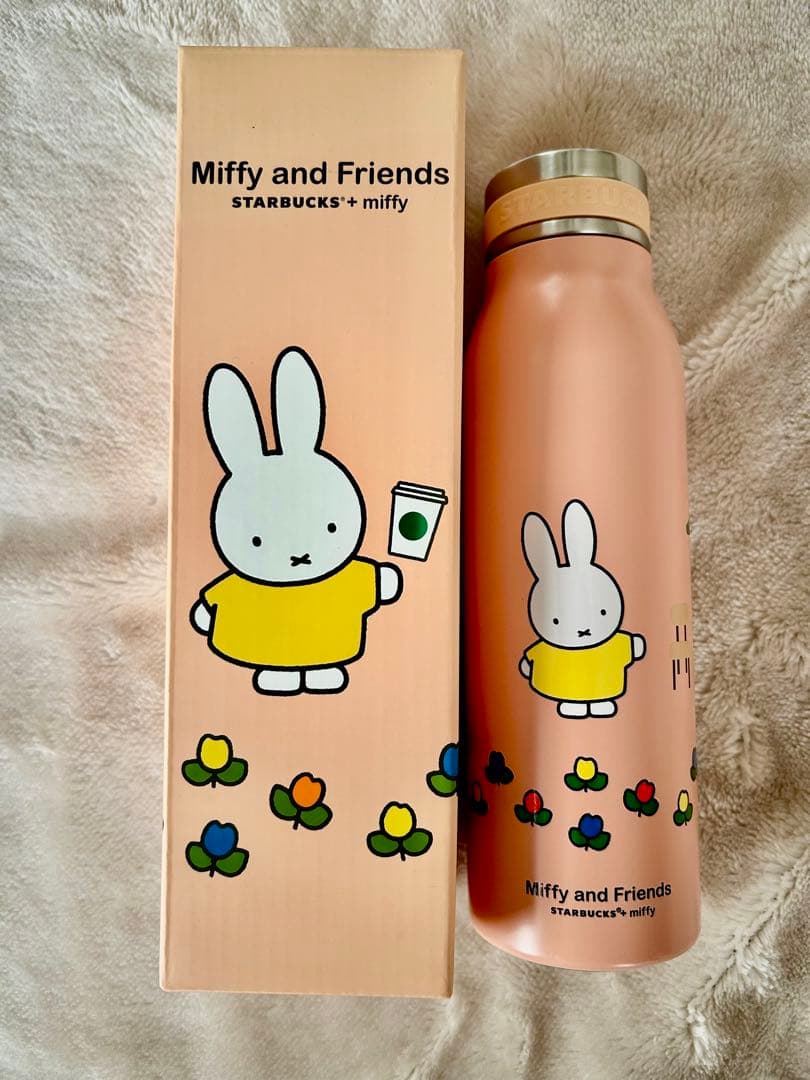 新品未使用　STARBUCKS+ Miffy ウォーターボトル ピンク