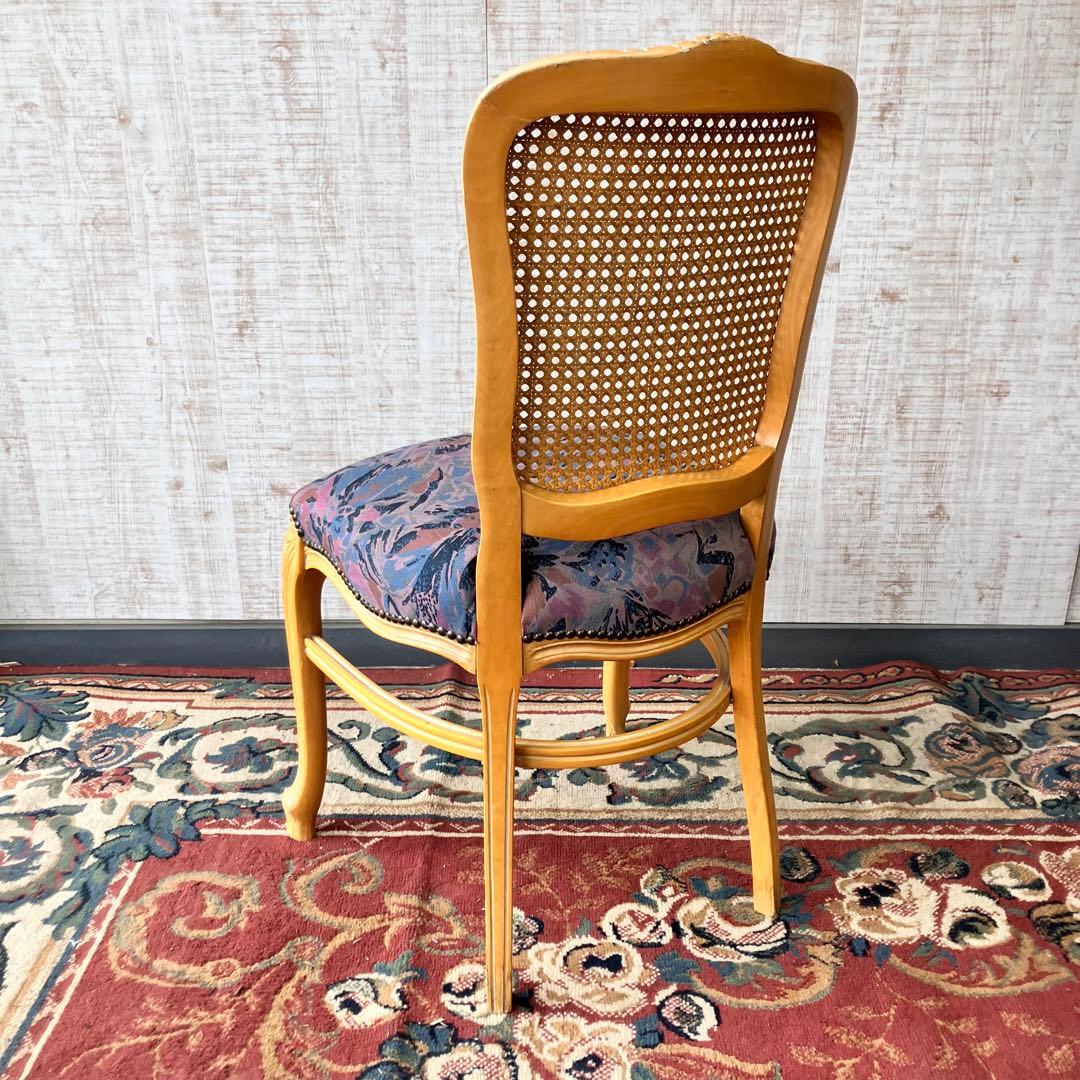 g8 イタリア家具 花柄彫刻 リベット打ちダイニングチェア 木製椅子 ビンテージ