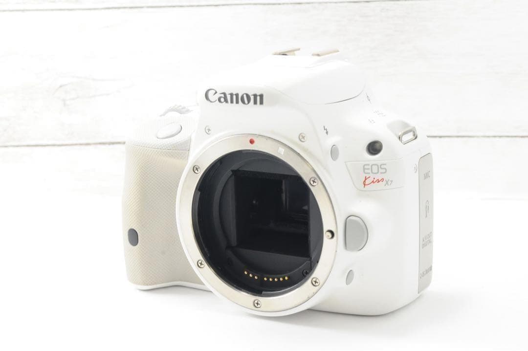 ❤️希少ホワイト❤️スマホ転送❤️Canon kiss X7