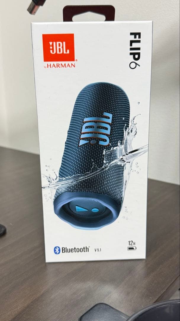 JBL FLiP6 ブルー 横置きのゴムなし