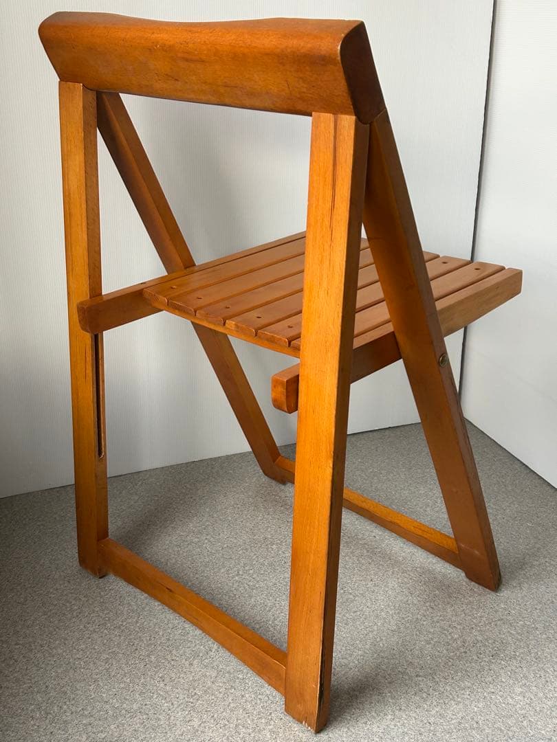 ヴィンテージ　木製フォールディングチェア　ルーマニア　折り畳み椅子　古道具　東欧