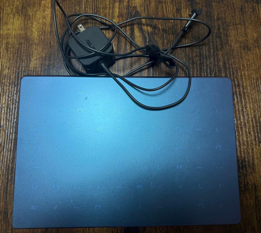 ASUS VivoBook E210MA ノートPC