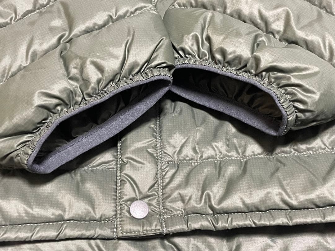 mont-bell ダウンジャケット メンズS オリーブグリーン　収納袋付き