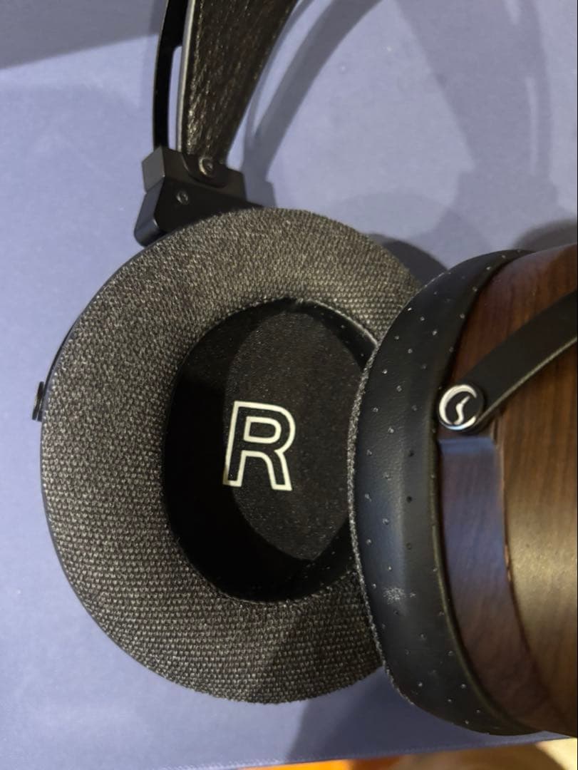 ヘッドホン sendy audio aiva2