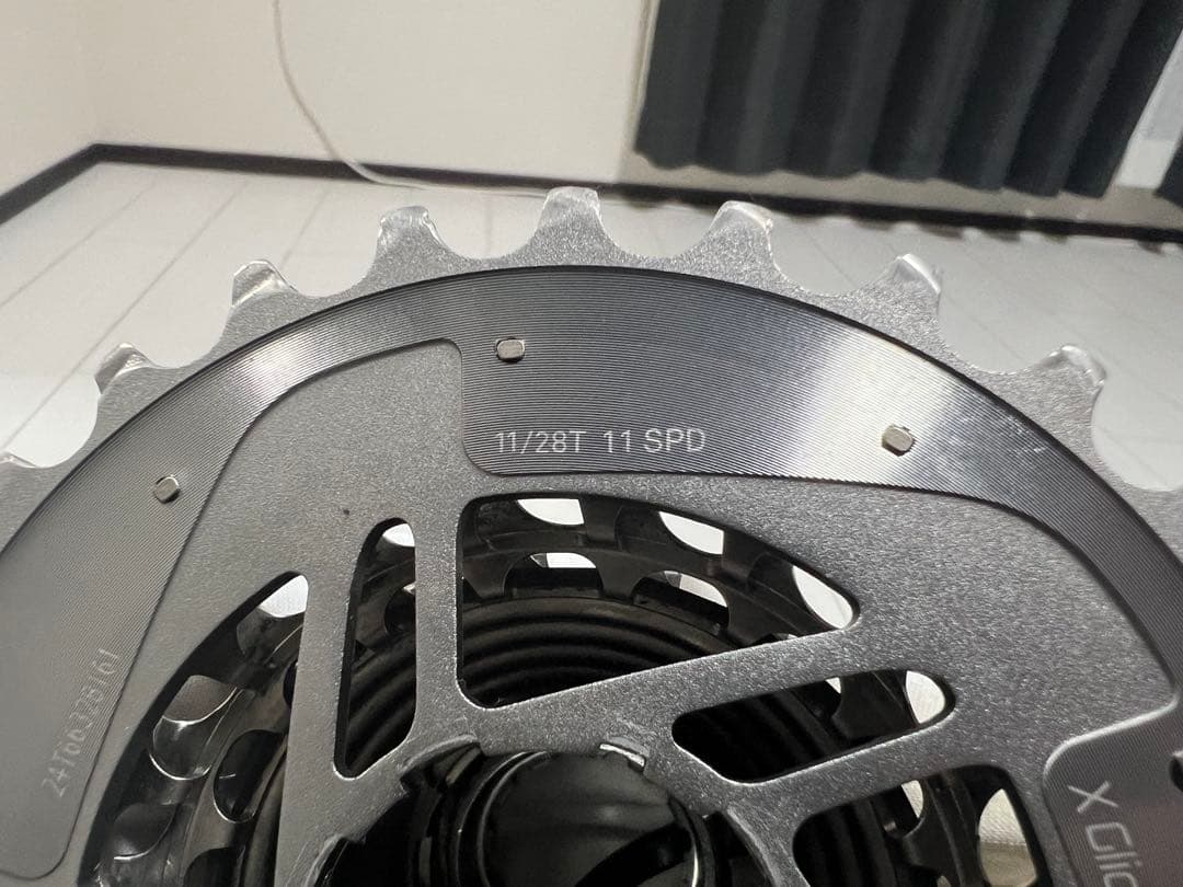 SRAM RED 11Sスプロケット 11-28T XG1190