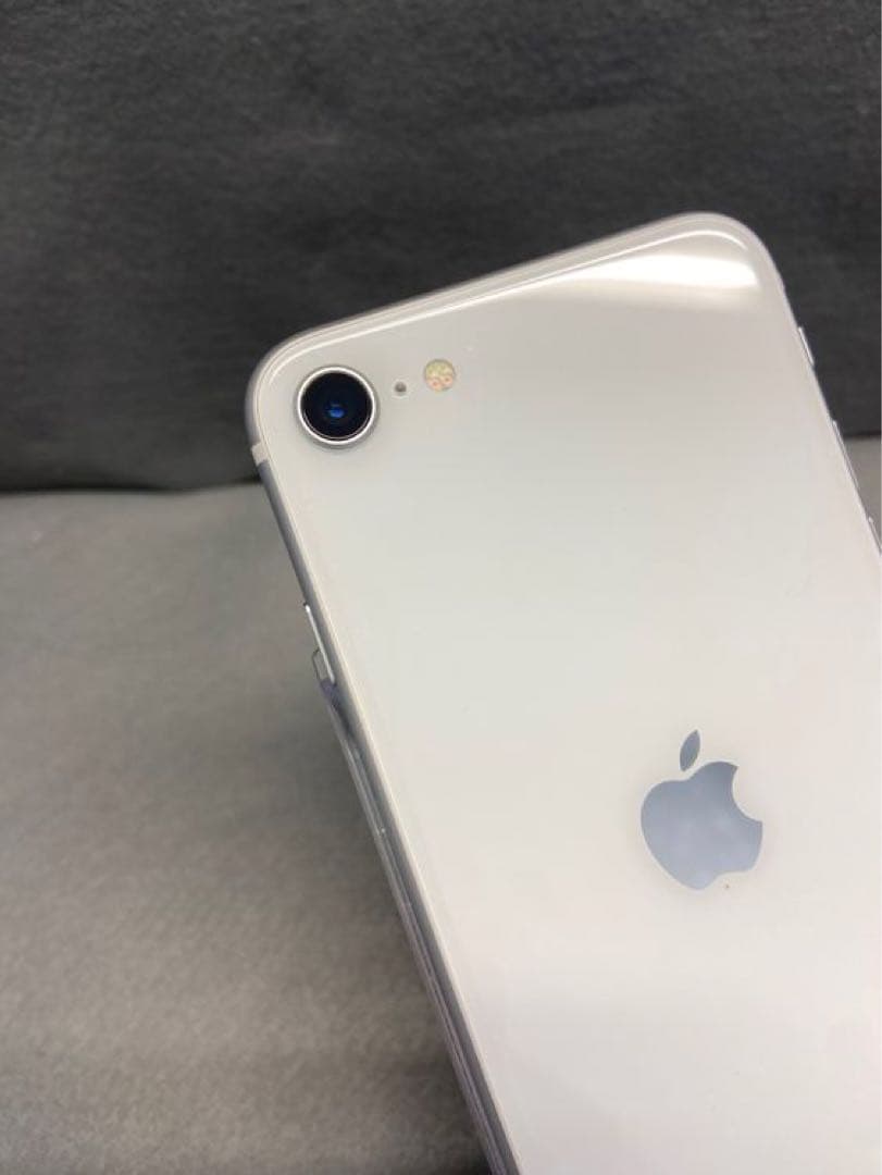 超美品 国内版 SIMフリー iPhoneSE 第2世代 64GB ホワイト色