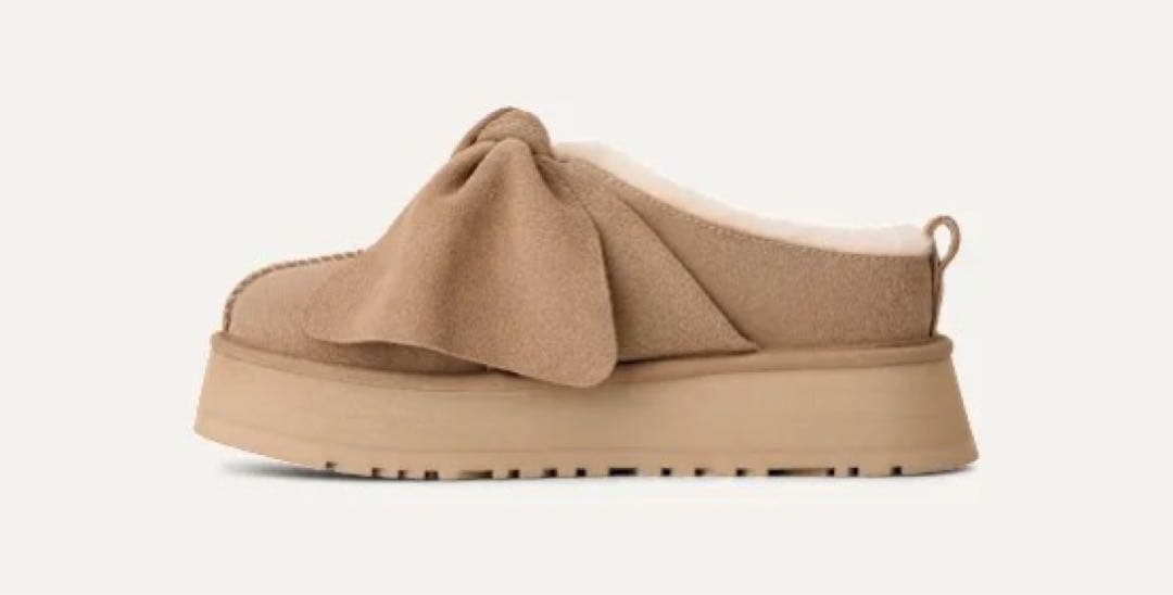 新品UGG リボン付き　プラットフォーム スリッポン ボウ 25センチ