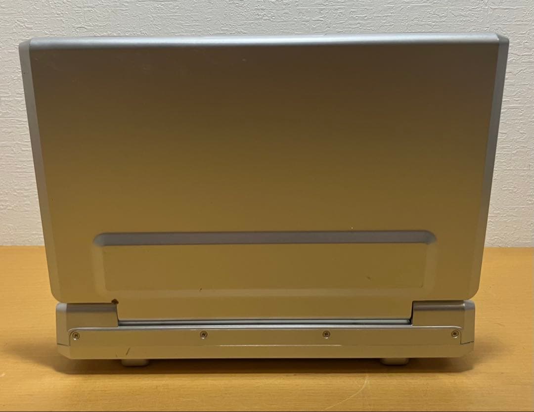 【ZOX/ゾックス】ポータブルDVDプレーヤー　DS-PP85E100 現状渡し