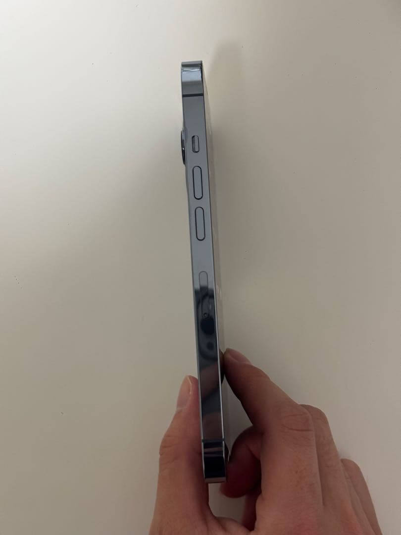 iPhone 13 pro バッテリー最大容量86% simフリー