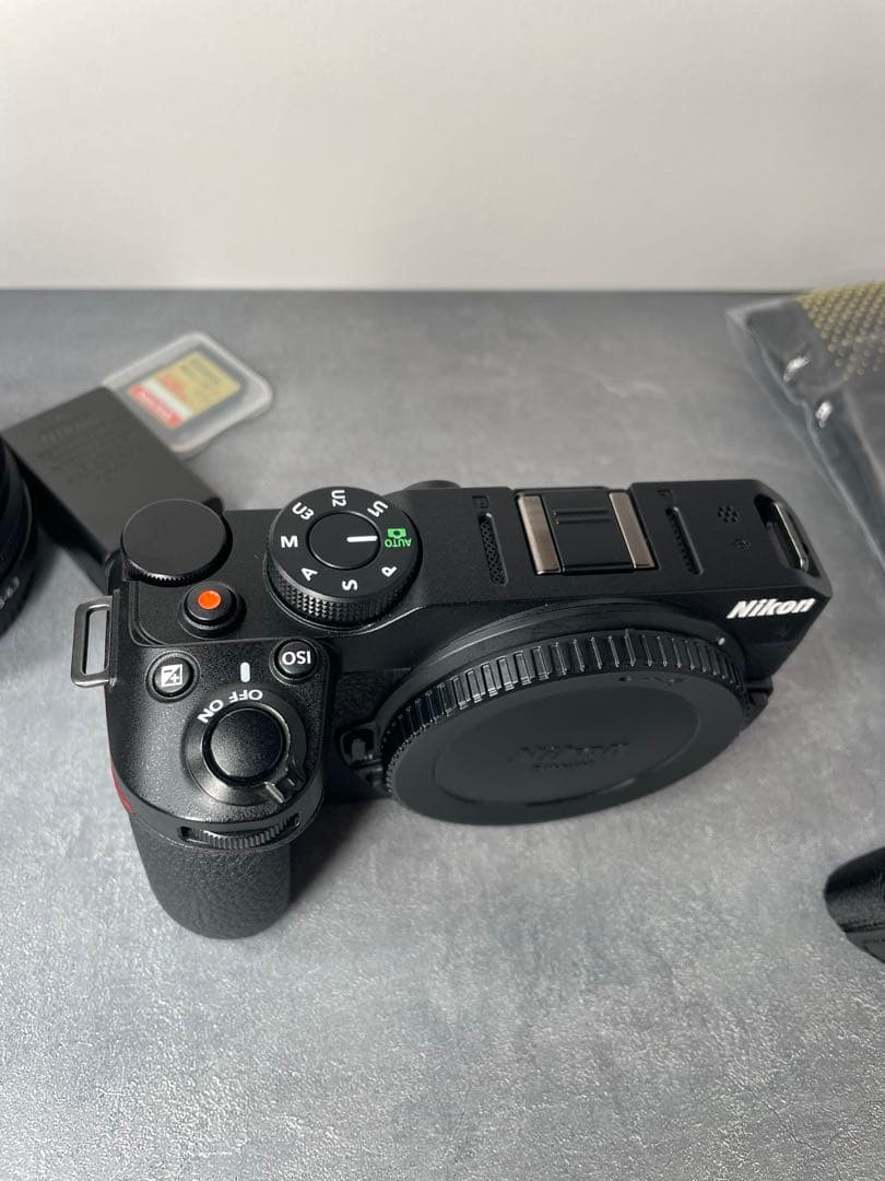 Uさん専用　【中古美品】Nikon Z30本体＋DX16-50Kit
