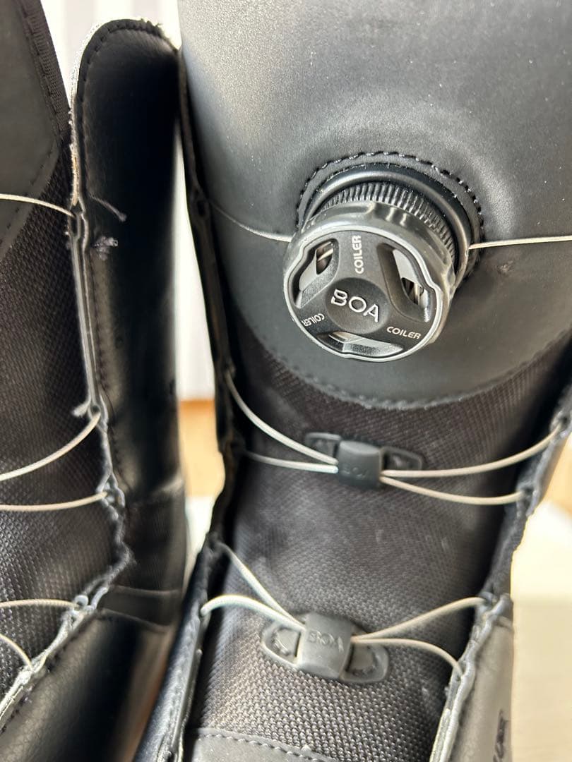 DELLUXE ブラック スノーボードブーツ　28.5cm